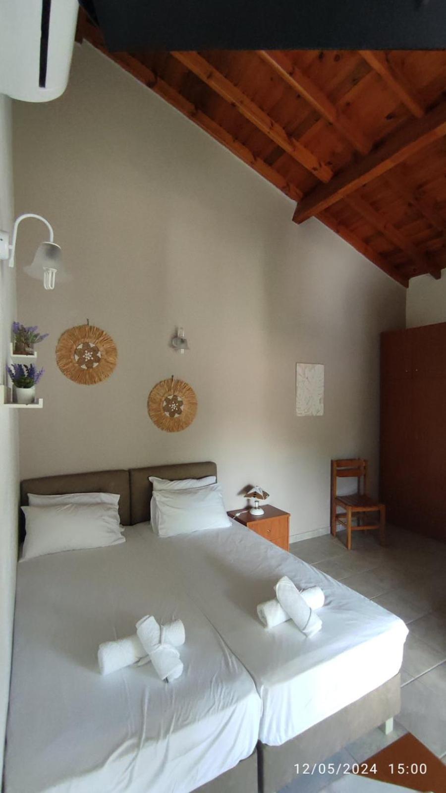 Katerina Rooms Nea Kallikrateia Luaran gambar