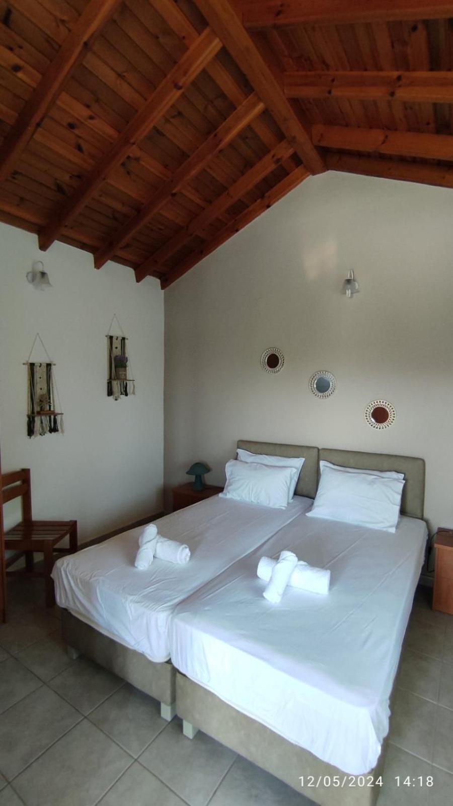 Katerina Rooms Nea Kallikrateia Luaran gambar
