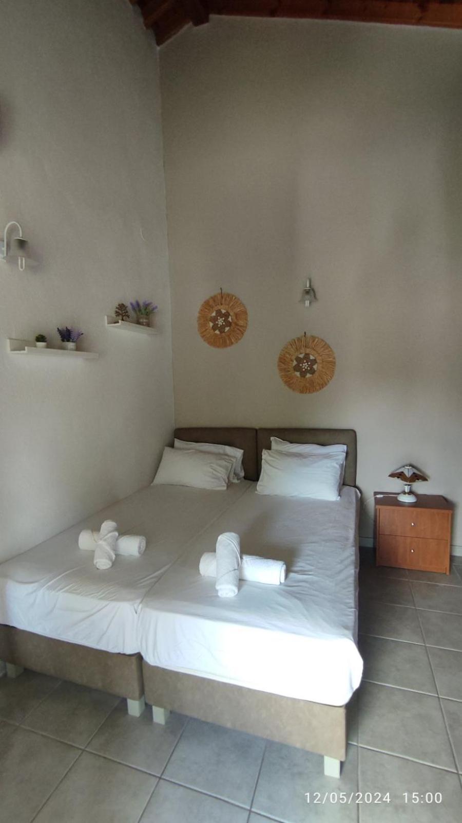Katerina Rooms Nea Kallikrateia Luaran gambar