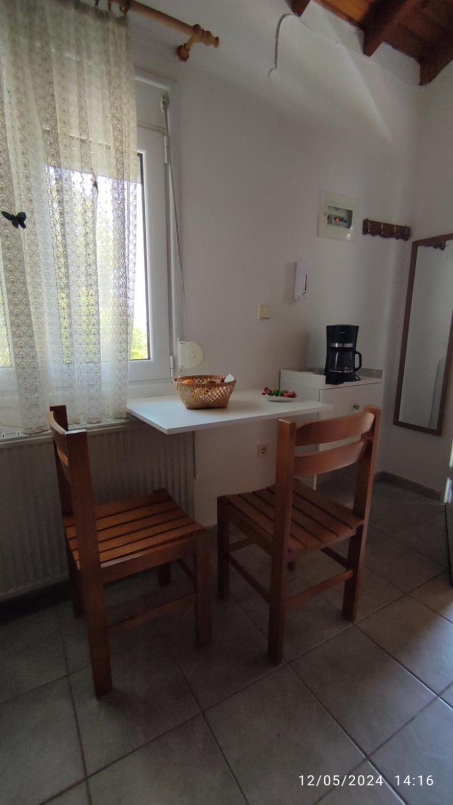 Katerina Rooms Nea Kallikrateia Luaran gambar